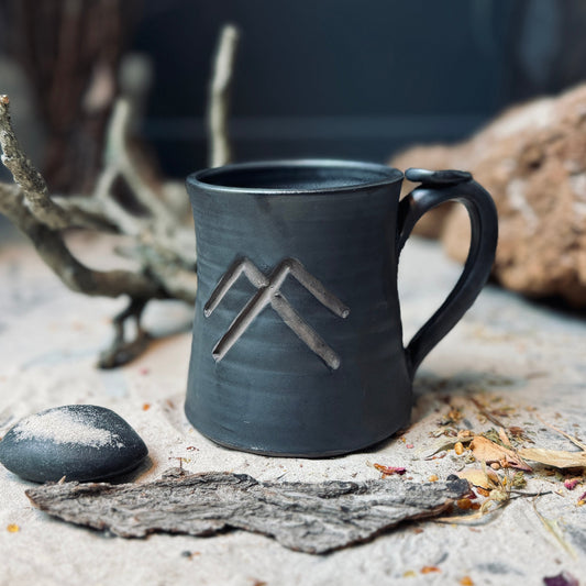 Melnie ALUS kausi ar LATVIEŠU SPĒKA ZĪMĒM