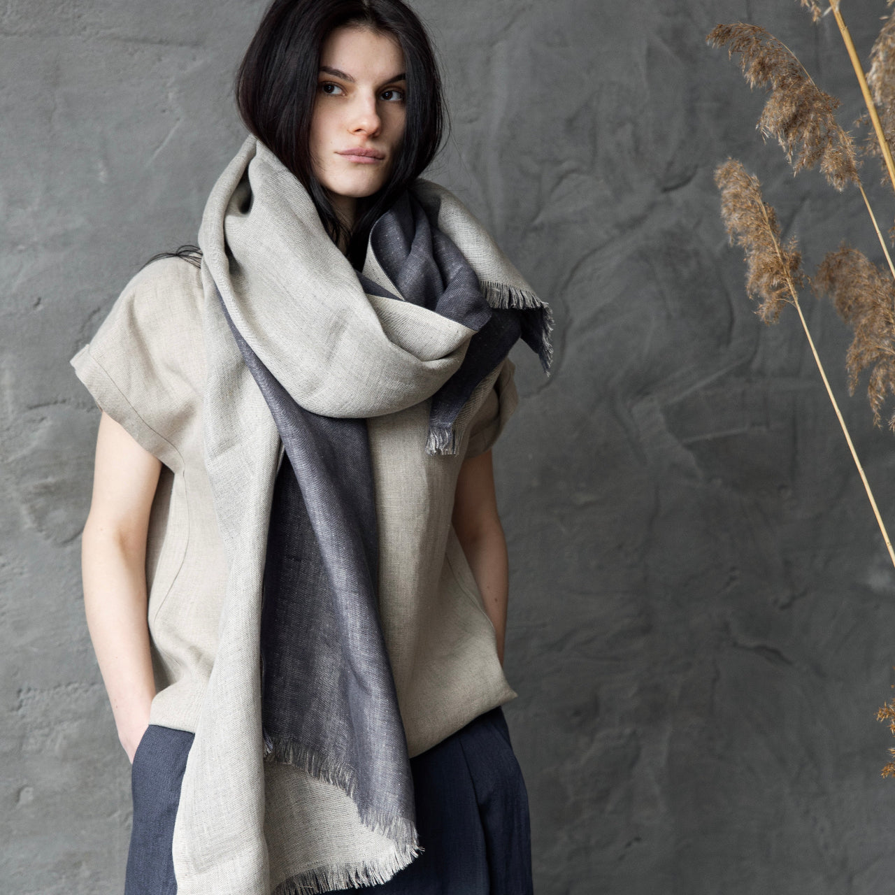 Lina šalle PELĒKĀ DUBULTNIECE