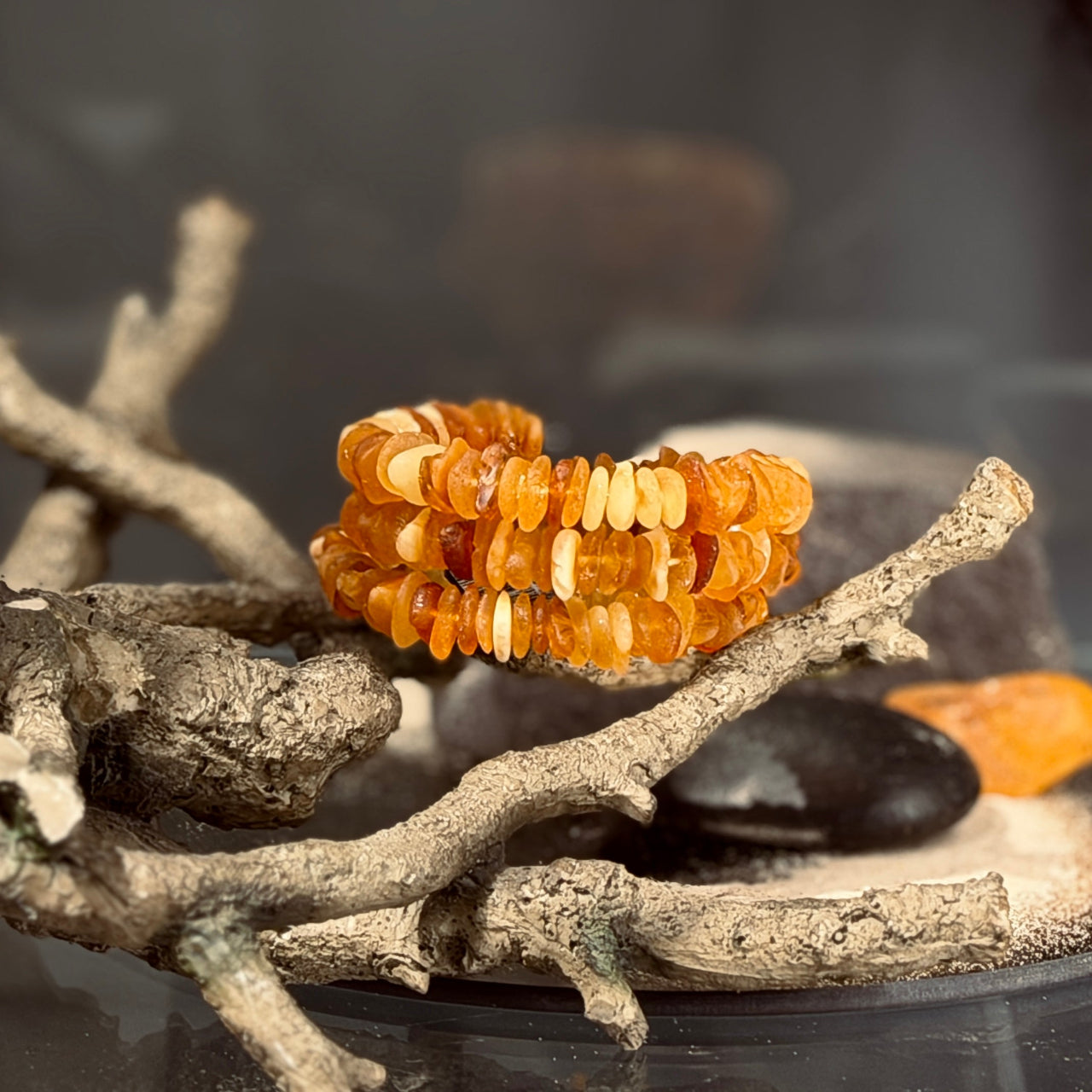 Dzintara rokassprādzes DZINTARA STIEPLE