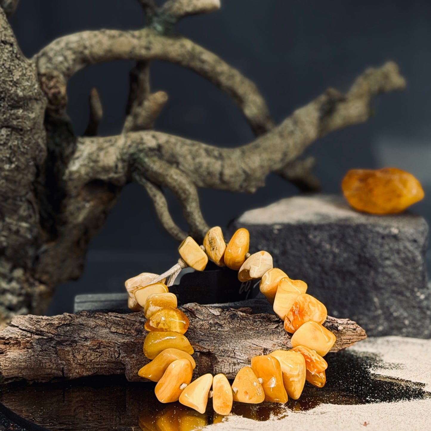 Dzintara aproce DZINTARA SLĪPĒTĀS PĒRLES