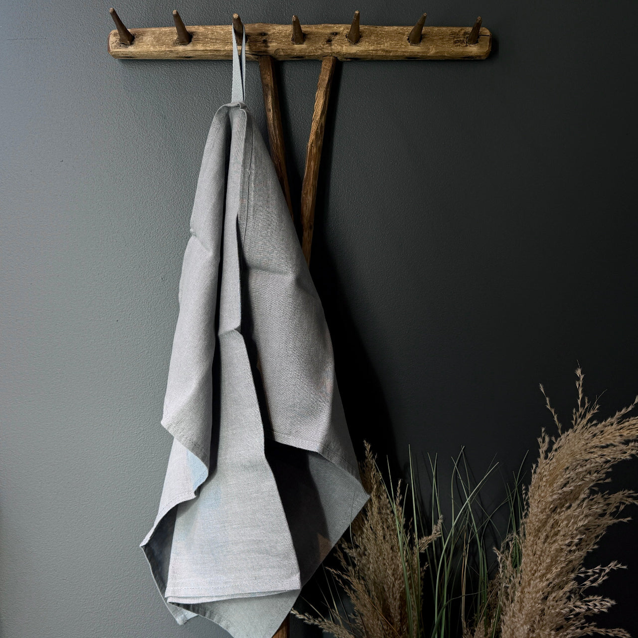 Lina virtuves dvielis SUDRABEGLE