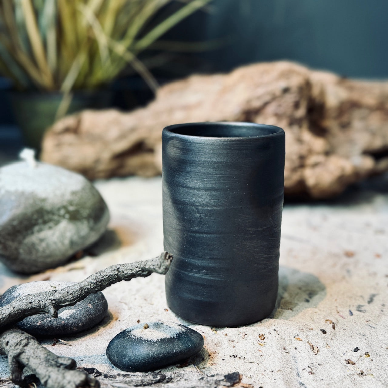 Melnās (svēpētās) keramikas GLĀZES