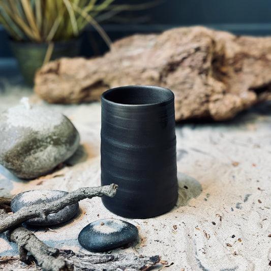 Melnās (svēpētās) keramikas GLĀZES