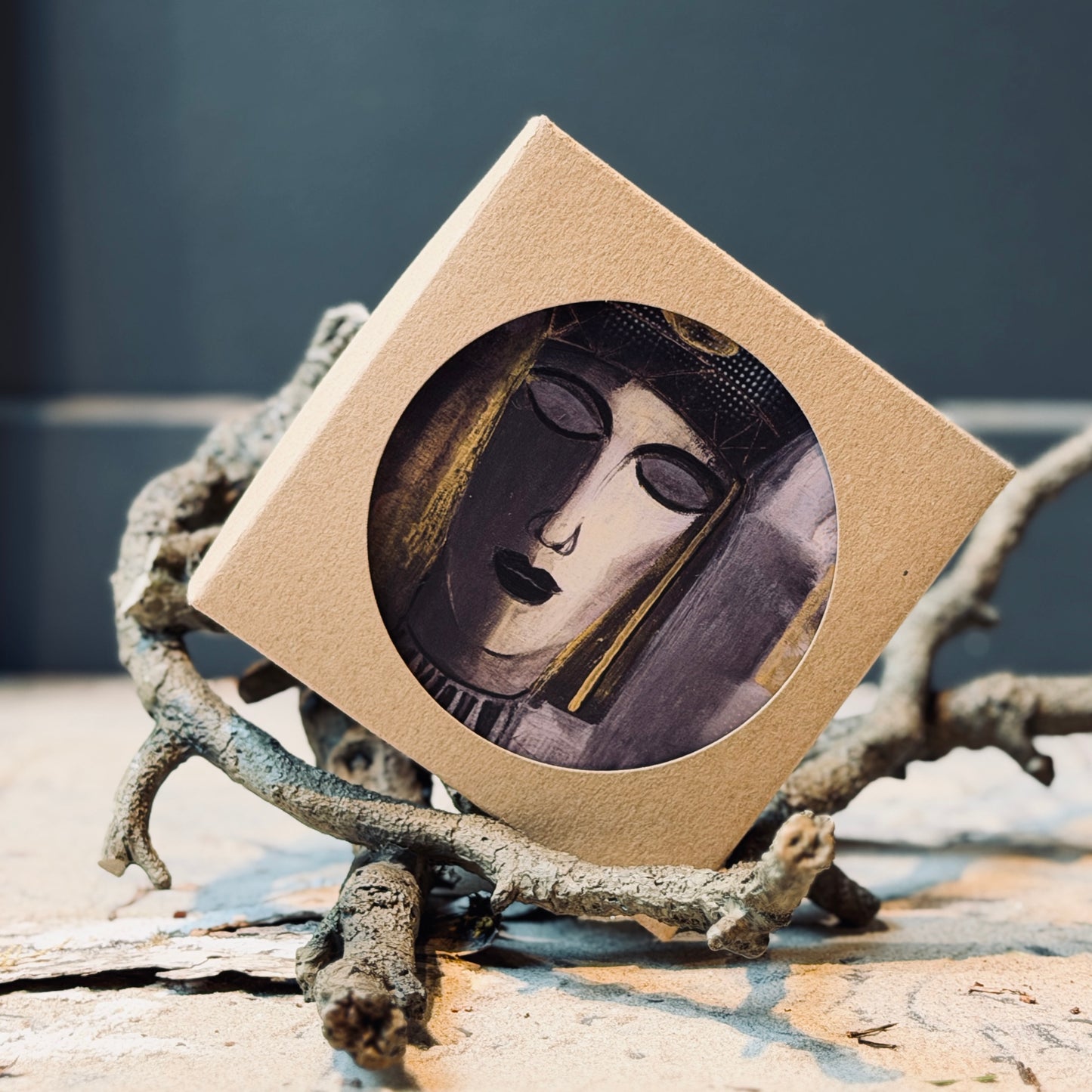 Glāzes un krūzes paliktnis LATVIEŠU DIEVĪBAS