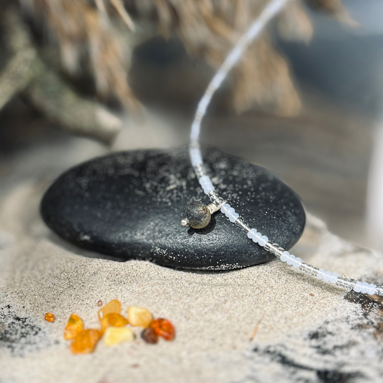 Dzintara kaklarota AUSMA