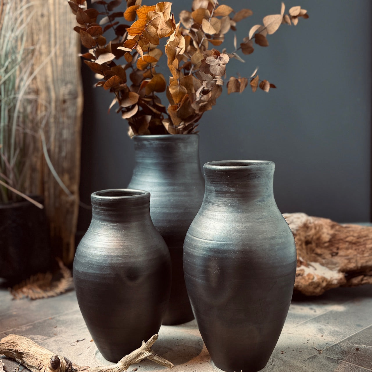 Melnās keramikas vāzes MELNĀ GRĀCIJA