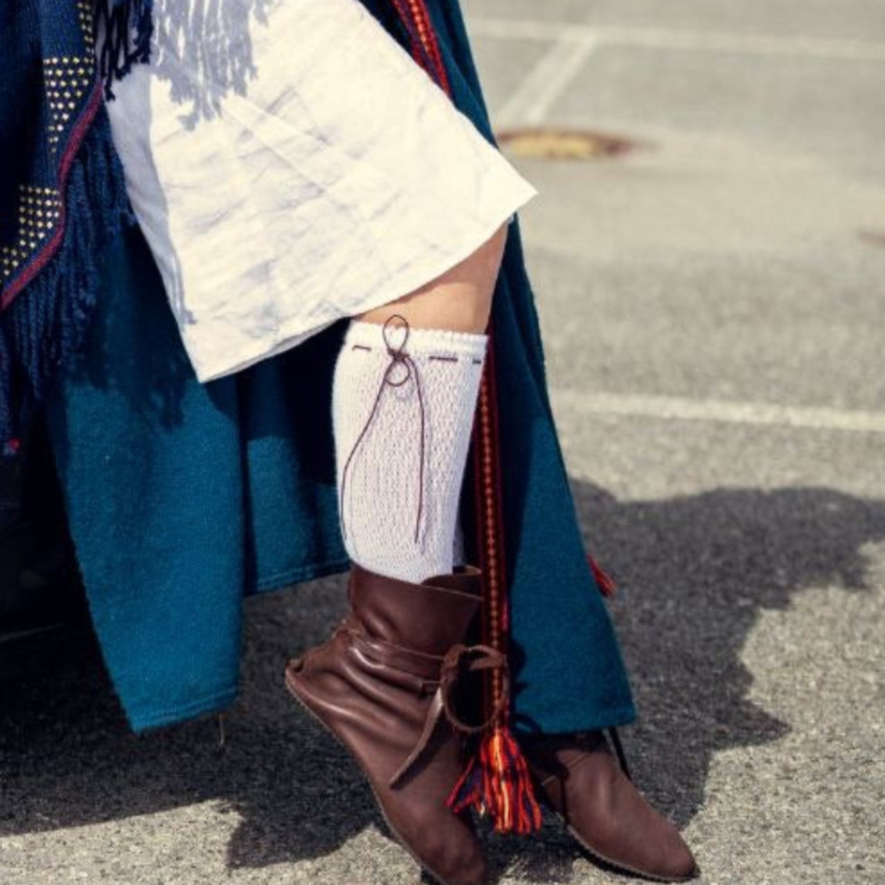 Adītas baltas MEŽĢĪŅU RAKSTA zeķes