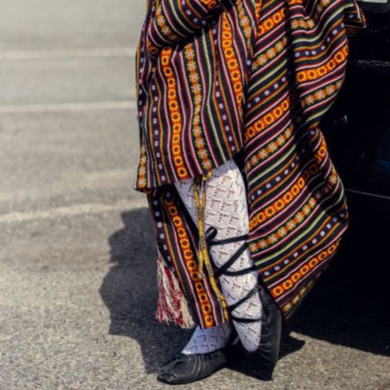 Adītas baltas MEŽĢĪŅU RAKSTA zeķes