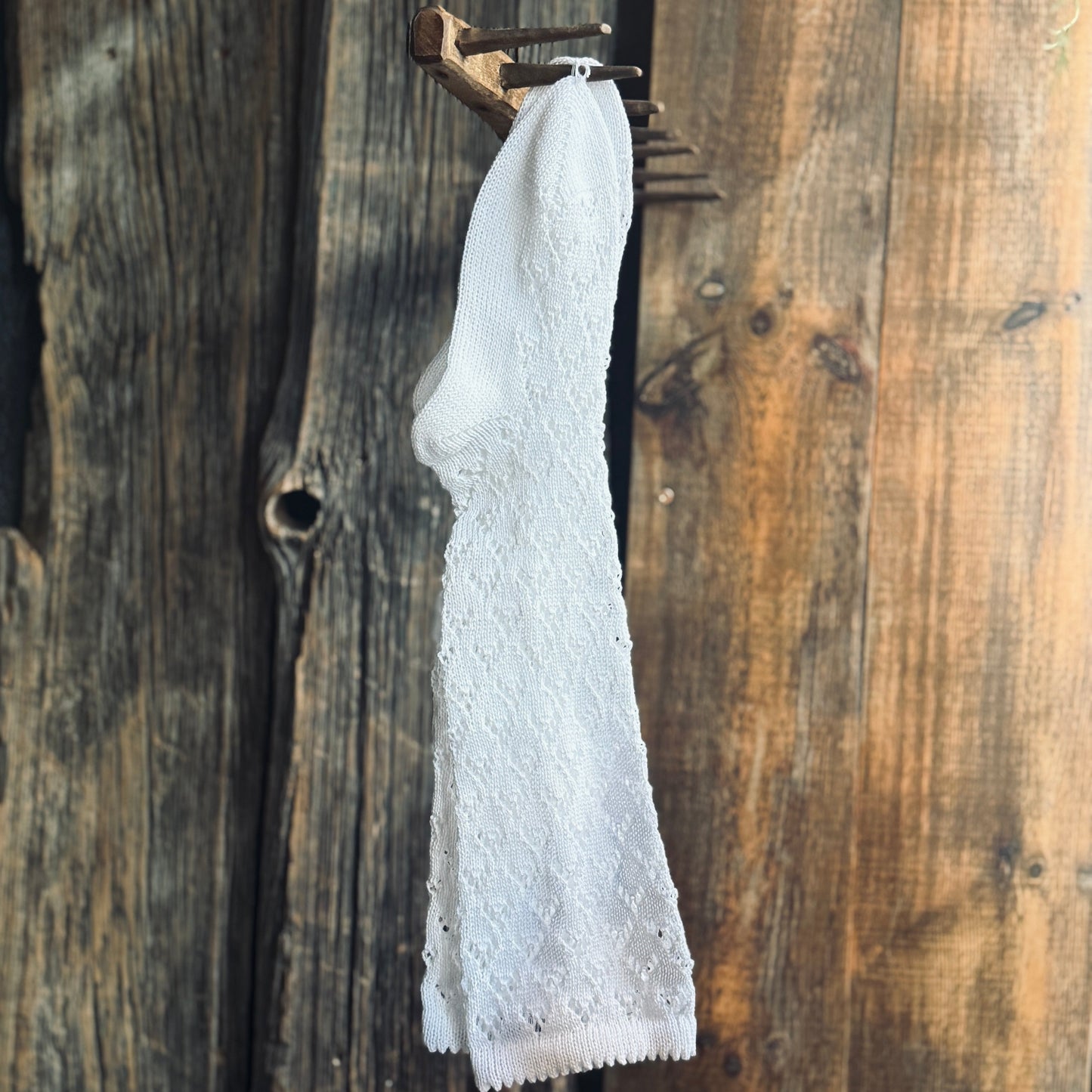 Adītas baltas MEŽĢĪŅU RAKSTA zeķes