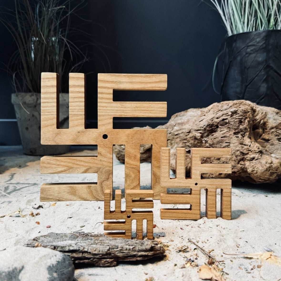 Latviešu spēka koka zīme UGUNSKRUSTS