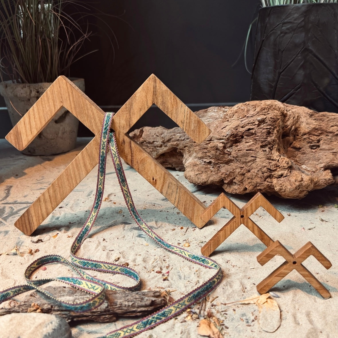 Latviešu koka spēka zīme JUMIS