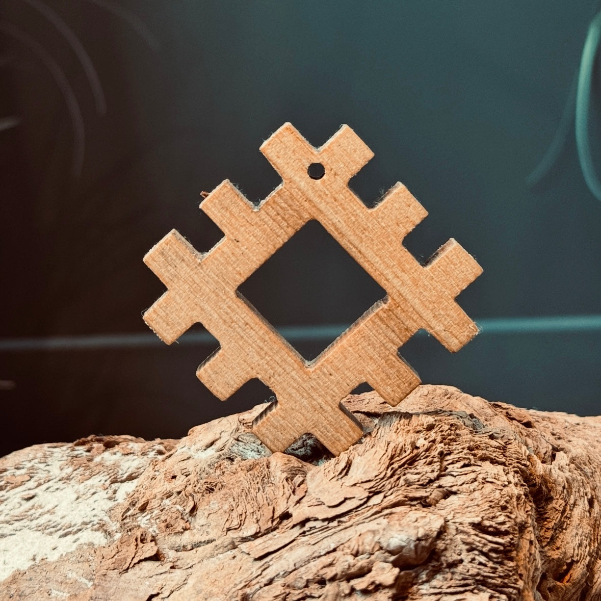 Latviešu spēka koka zīme AKA