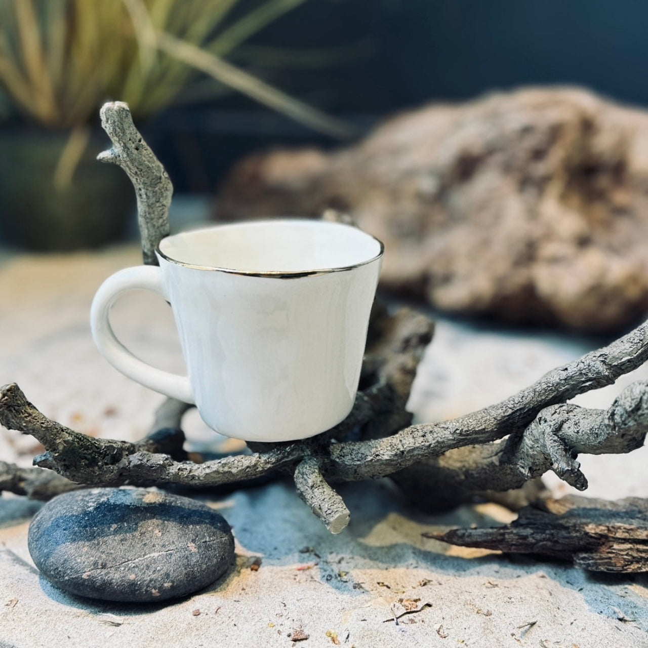 Porcelāna krūzes un glāzes KRĀSAS