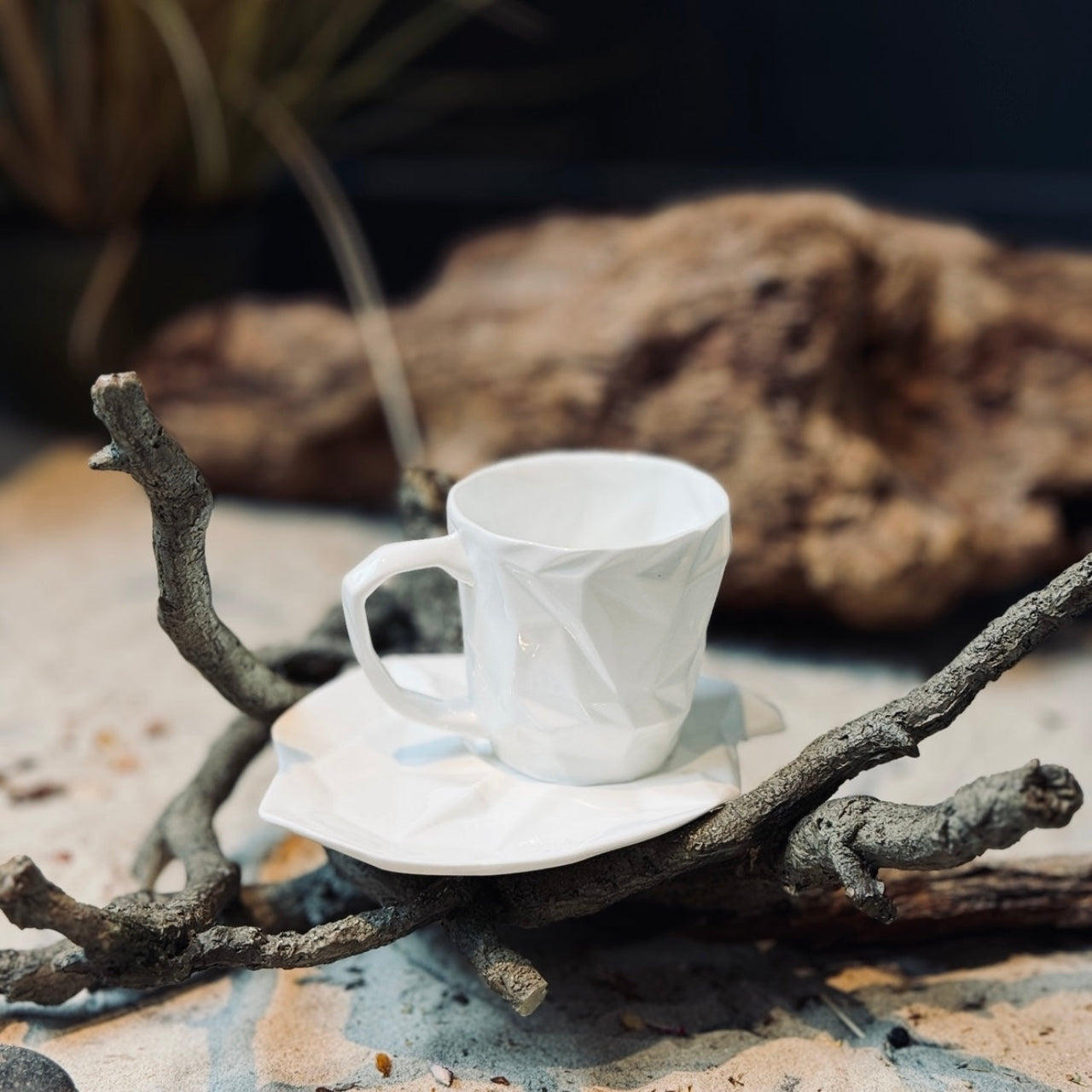 Porcelāna krūzes un apakštasītes DIMANTS