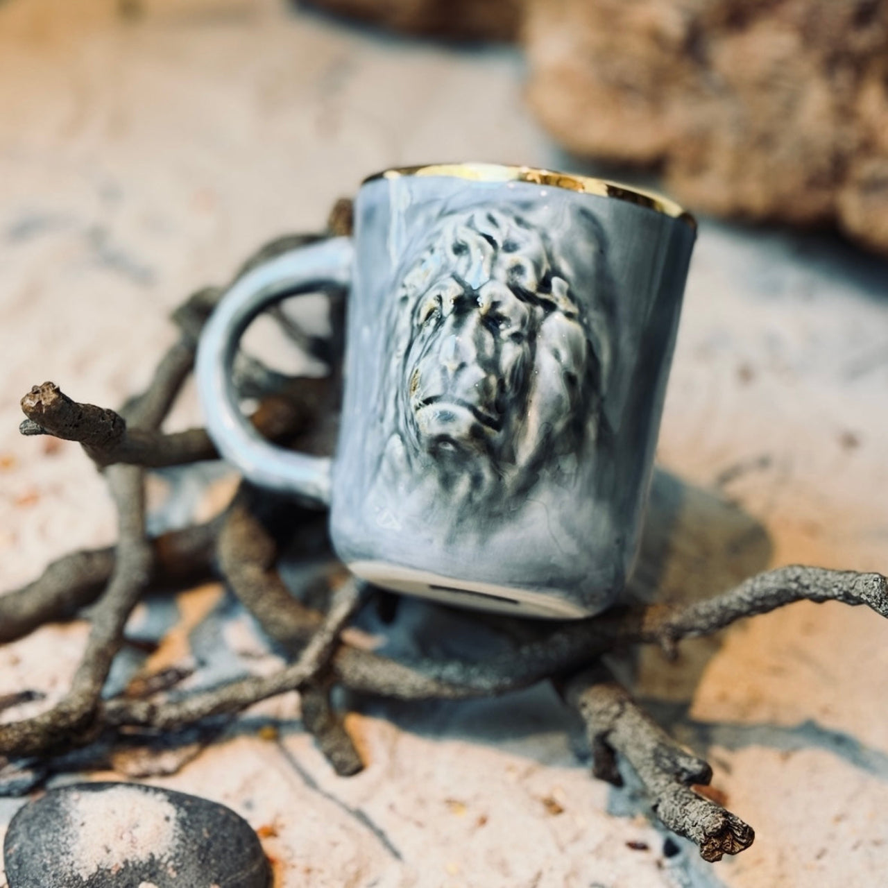 Porelāna krūzes un glāzes LAUVA