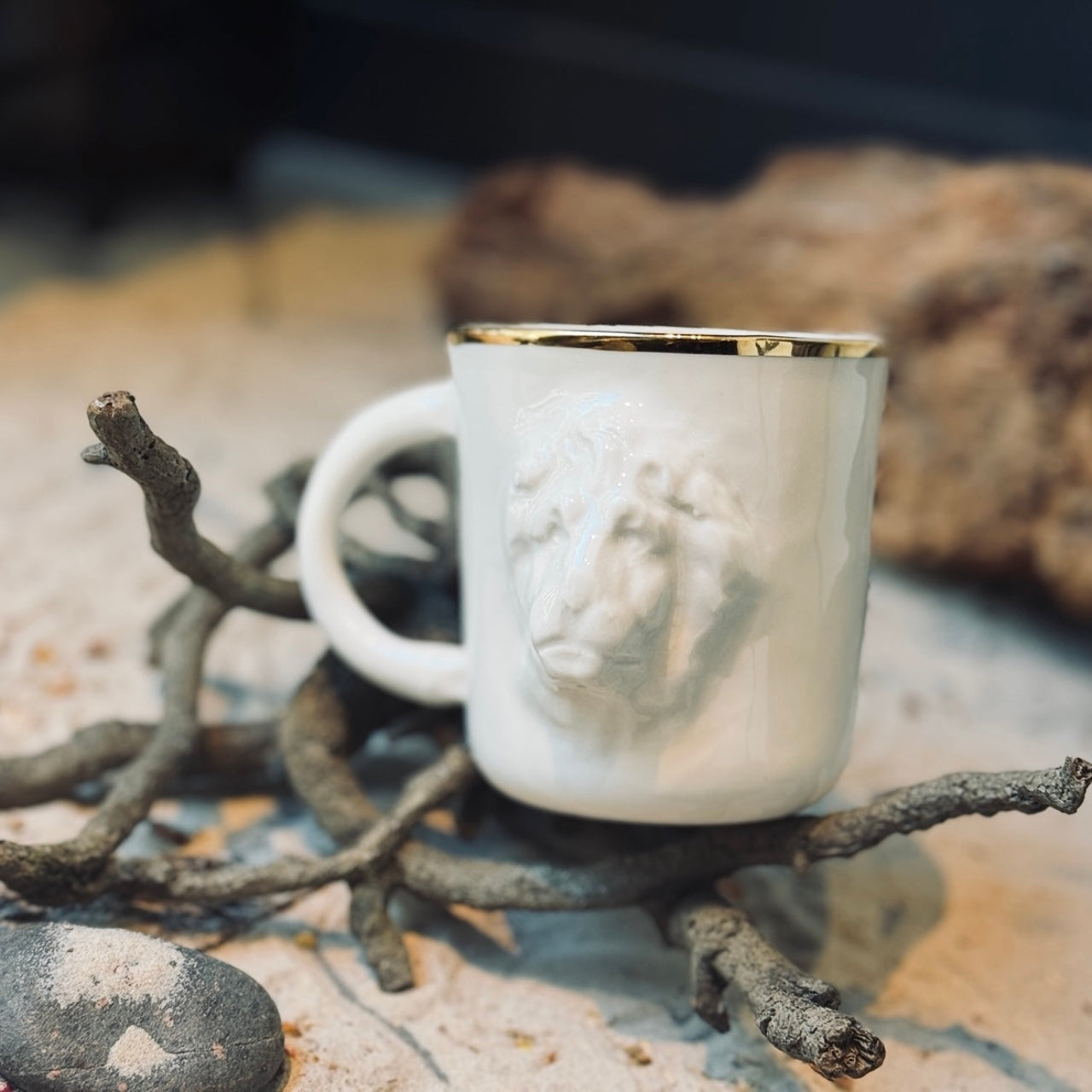 Porelāna krūzes un glāzes LAUVA