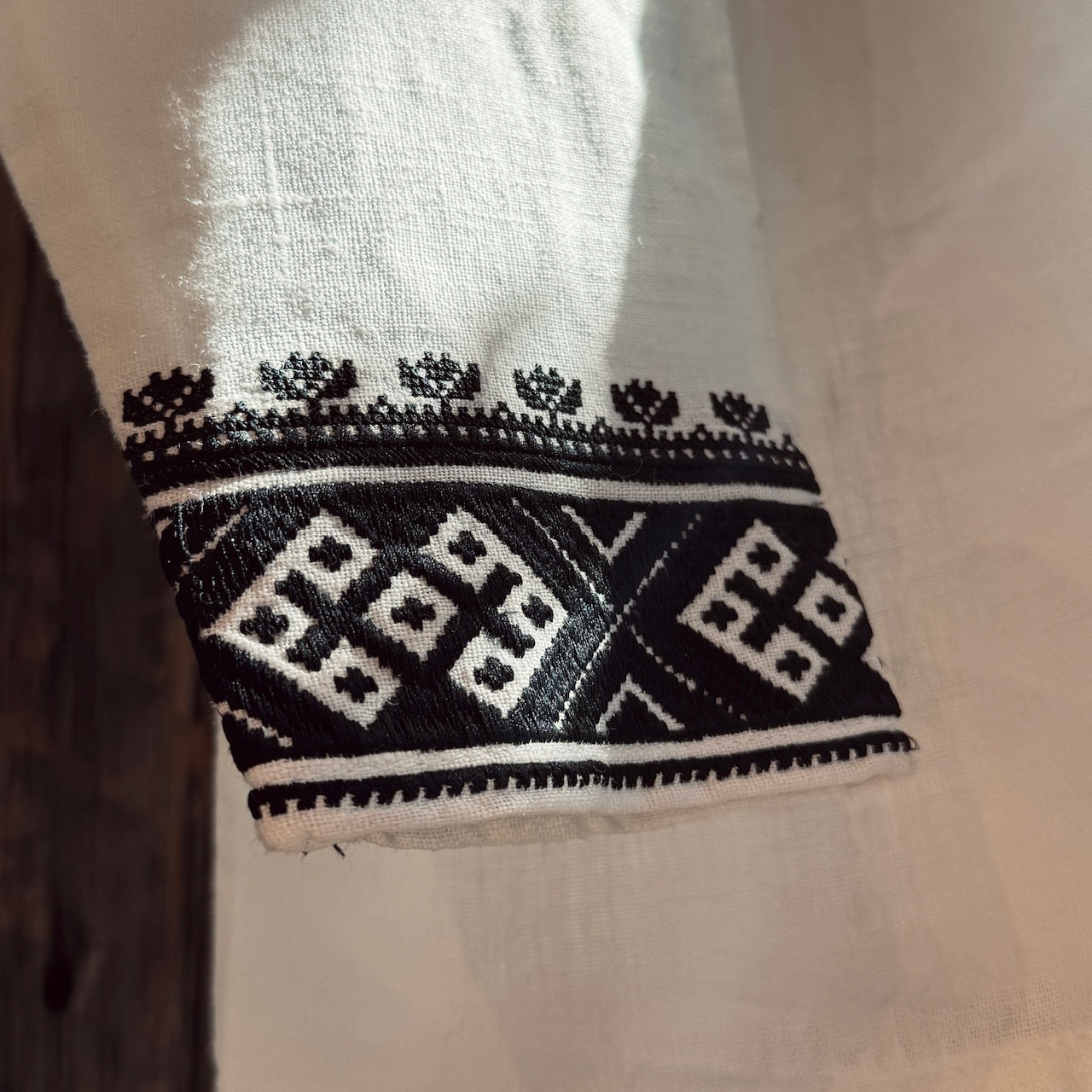 BĀRTAS tautastērpa izšūts sievu krekls