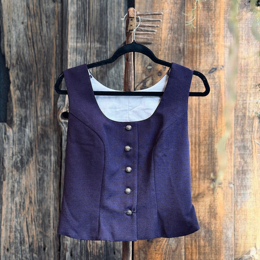 Tautastērpu nieburi VIOLETĀ KRĀSĀ