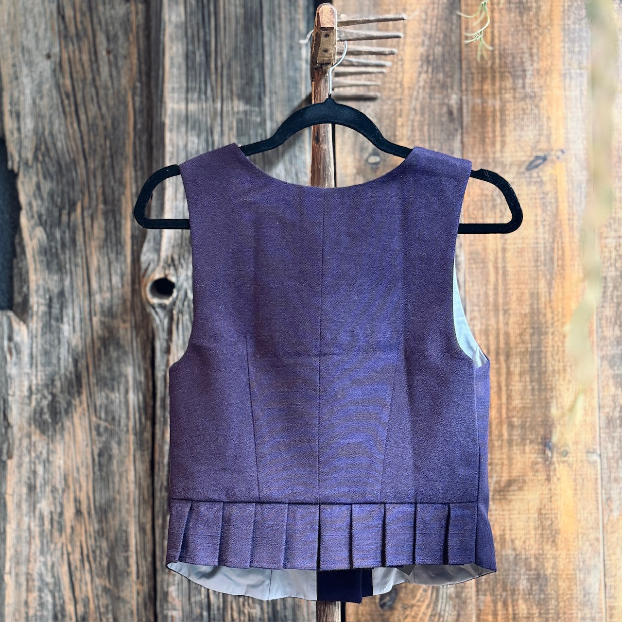 Tautastērpu nieburi VIOLETĀ KRĀSĀ