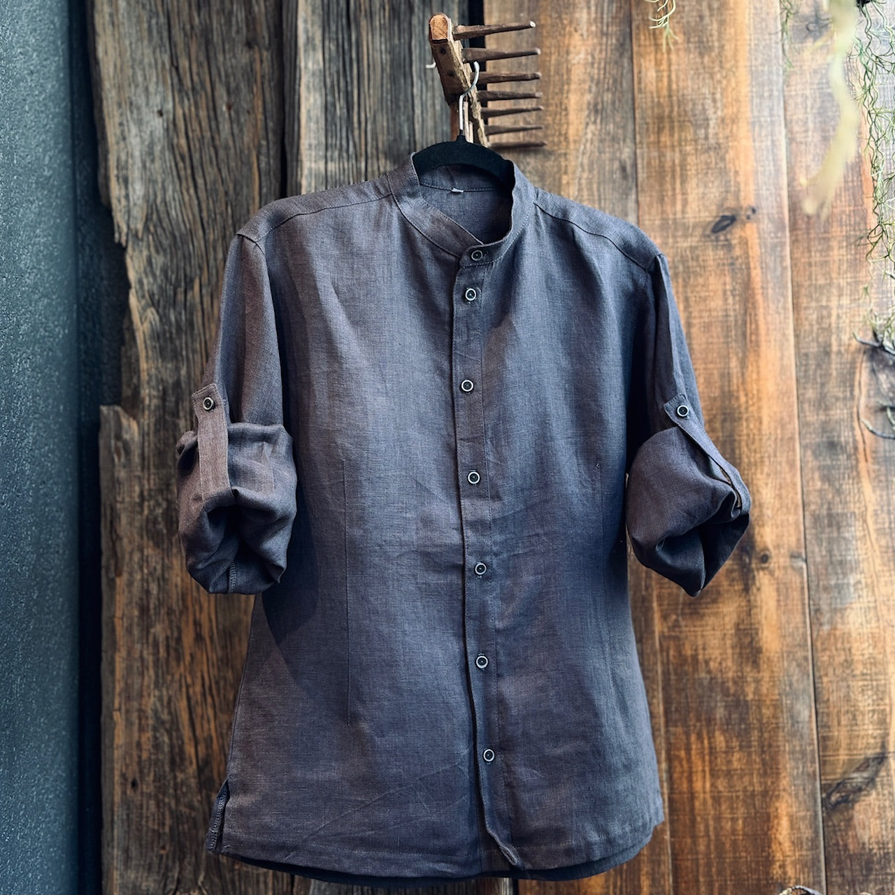 Lina krekls vīriešiem PELĒKAIS VILKS