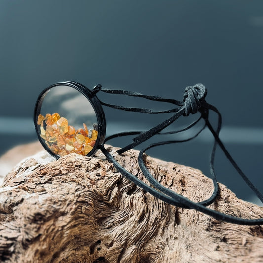 Stikla kuloni DZINTARS