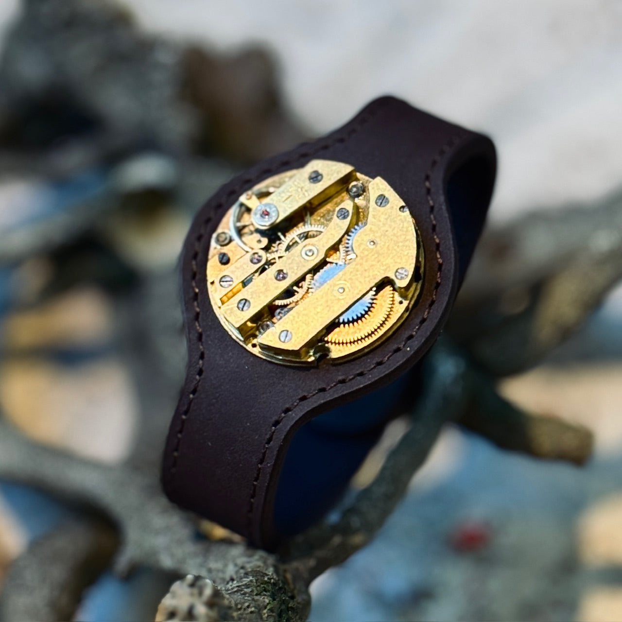 Ādas rokassprādzes ar KABATAS PULKSTEŅA mehānismu