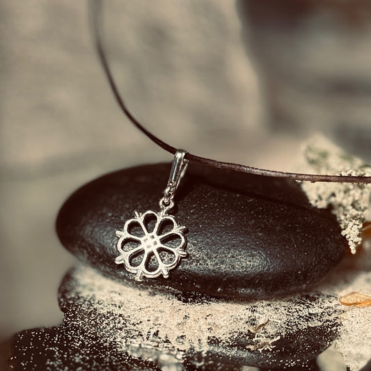 Sudraba kulons ZIEDOŠĀ SAULE