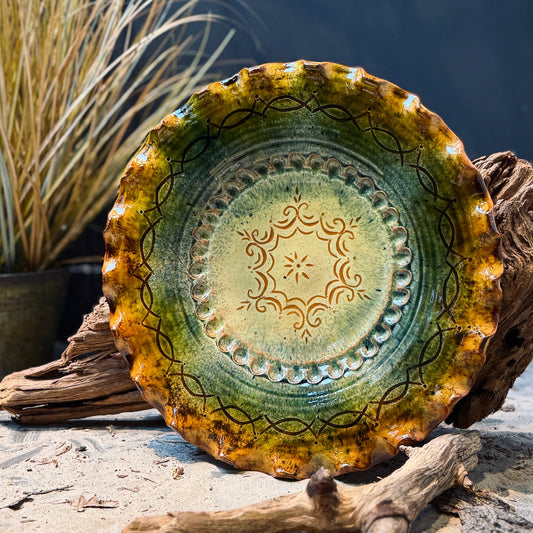 Latgales keramikas dekoratīvie sienas šķīvji