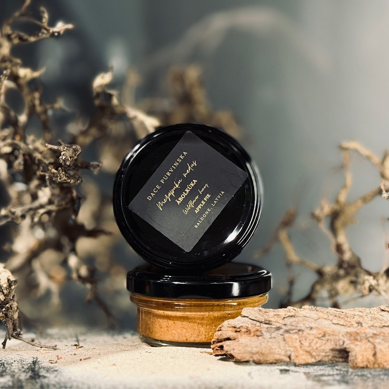 Mežapuķu putots medus ĀBOLKŪKA