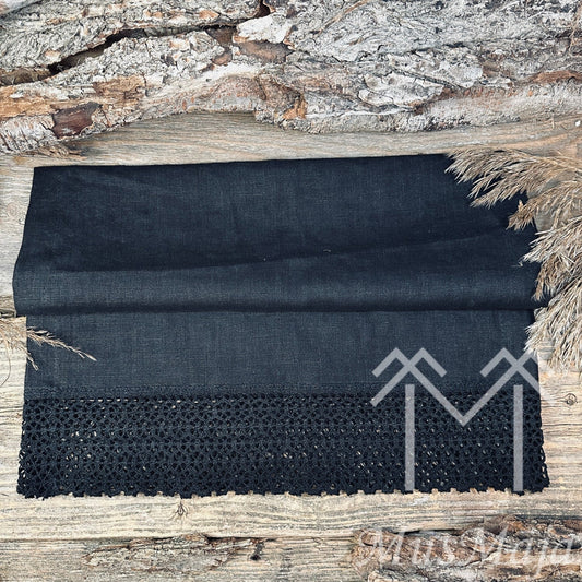 Lina galda celiņš "NAKTS" ar šūnas mežģīni