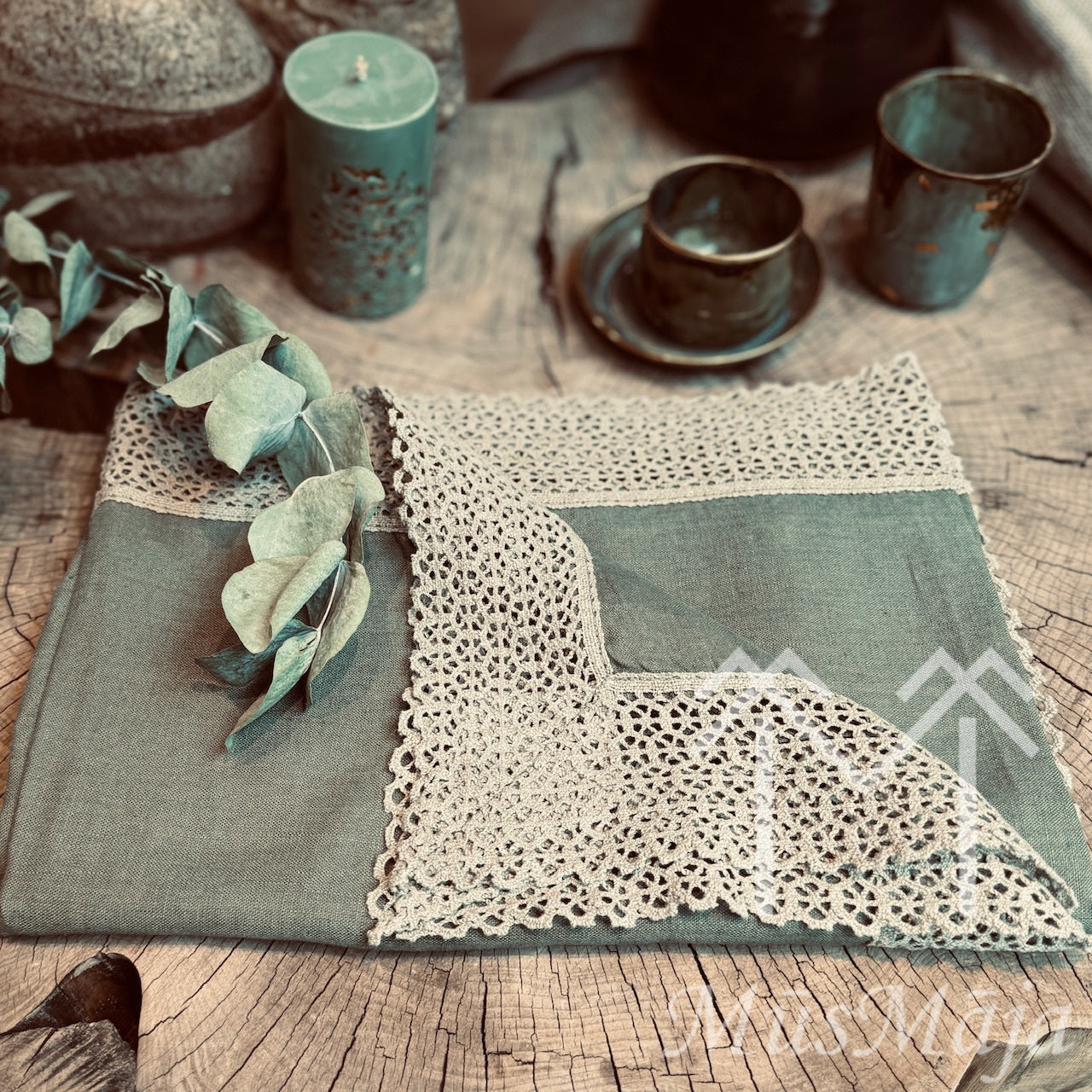 Lina galdauts "VASARA" ar šūnas mežģīni