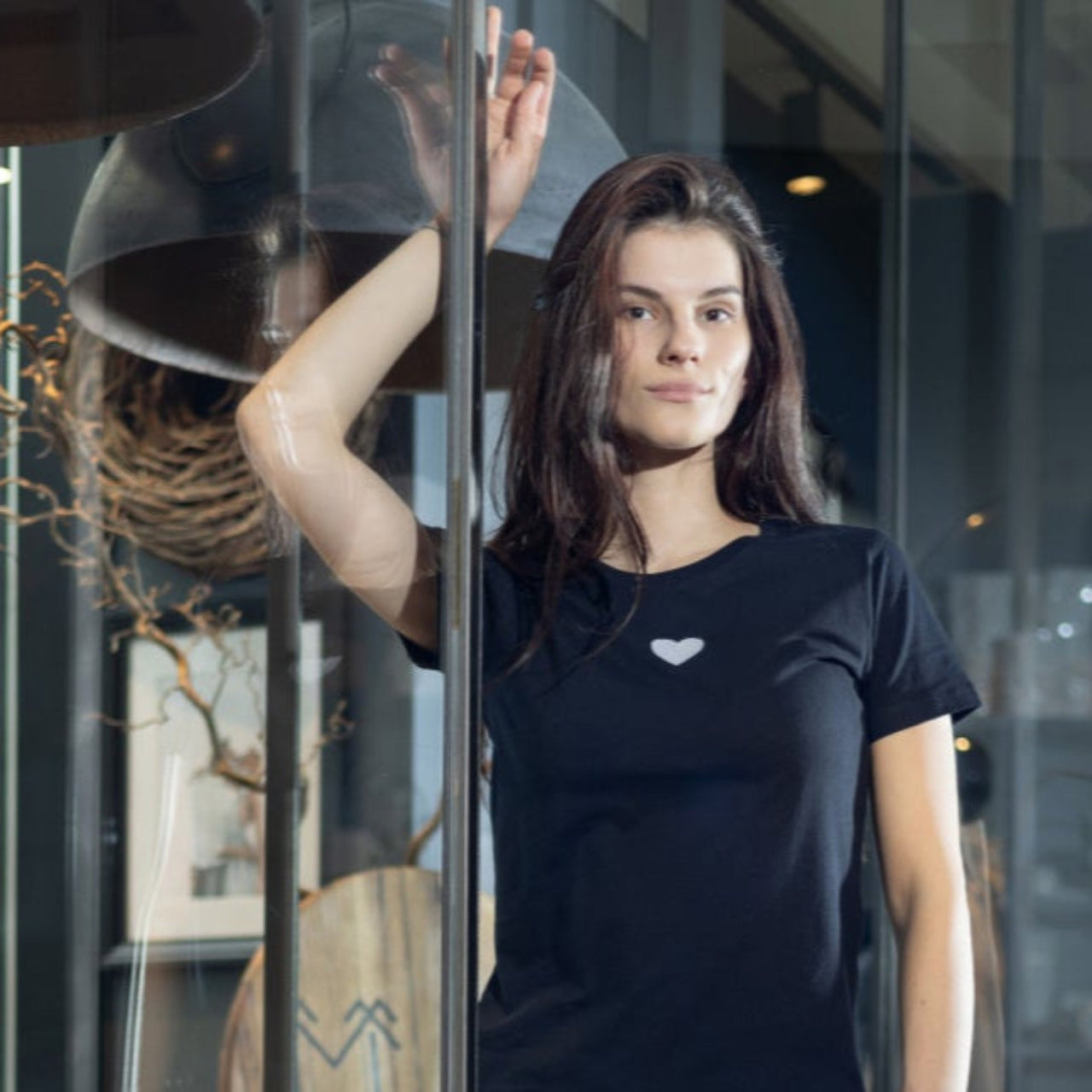 Izšūts T-krekls SIRSNIŅA