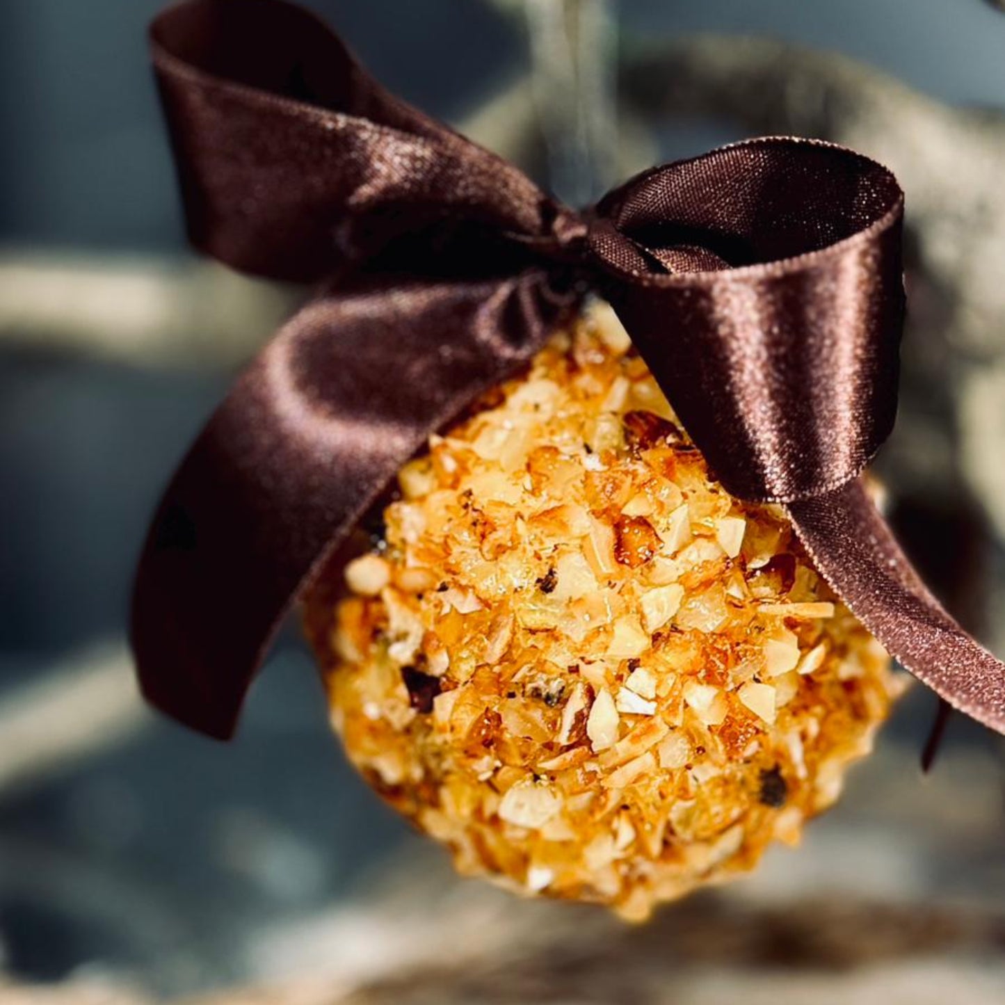 Eglītes rotājums DZINTARA BUMBA