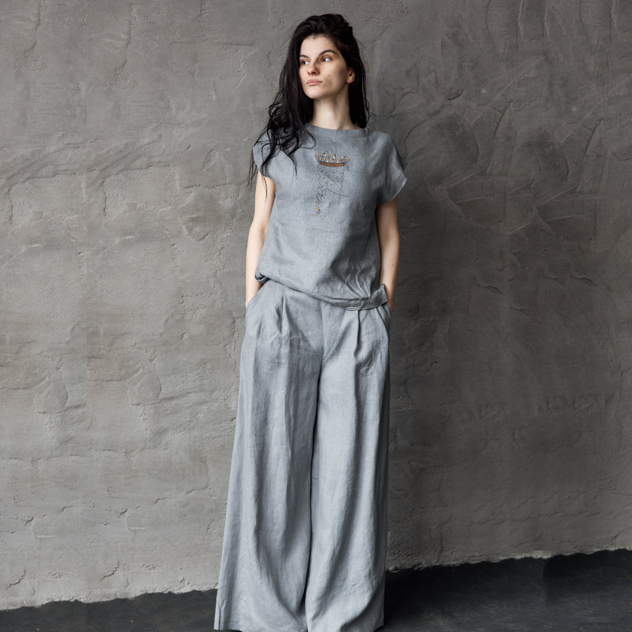 Lina blūzīte SUDRABEGLE ar izšūtu DZINTARA KRONI