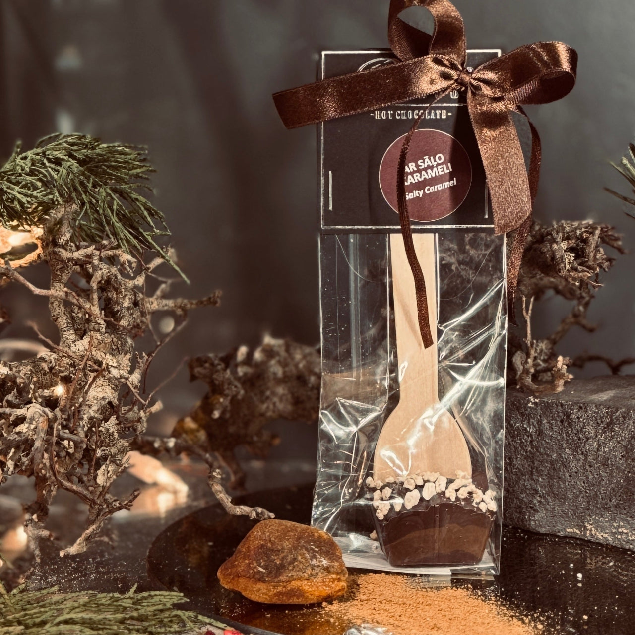 KARSTĀS ŠOKOLĀDES karotes