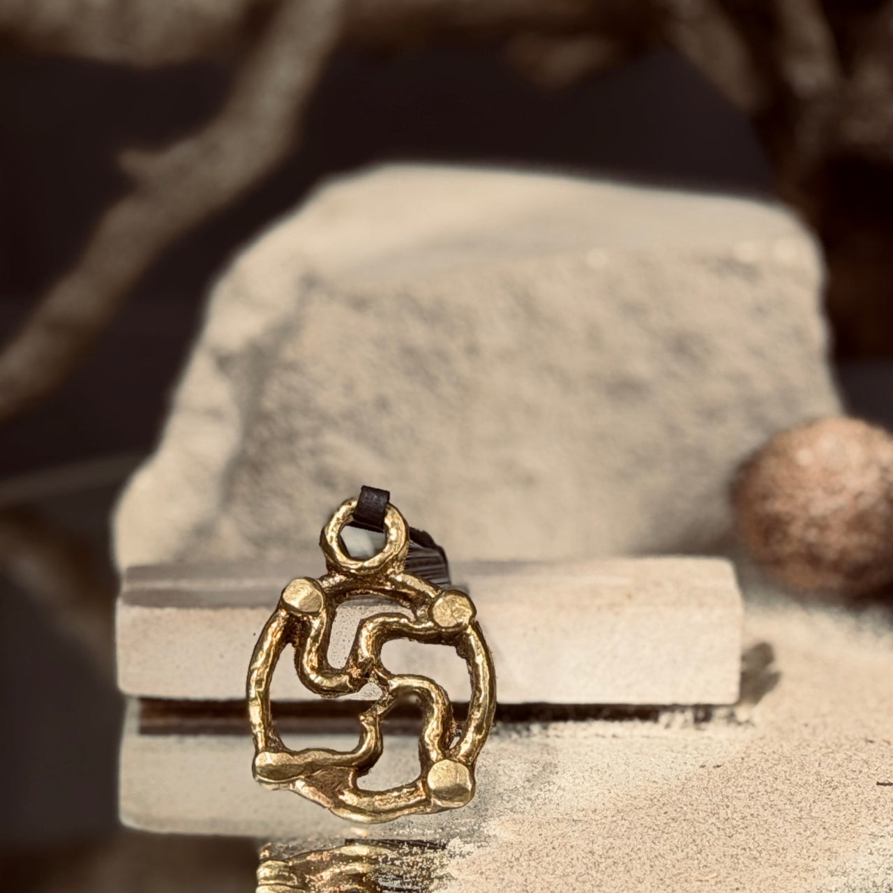 Misiņa kulons ZALKŠU SAULE