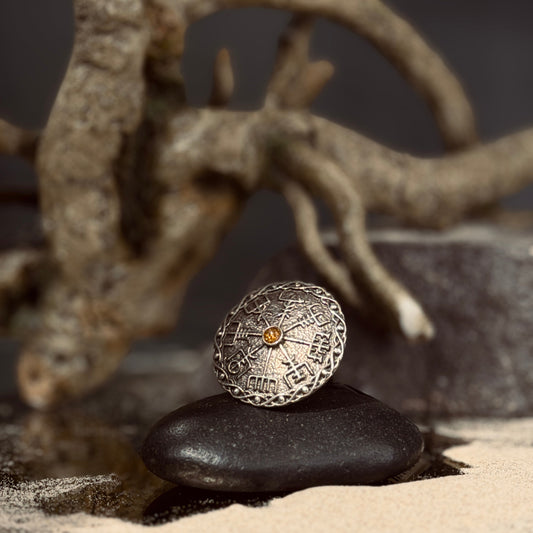 Sudraba gredzens RŪNAS ar DZINTARA ACI