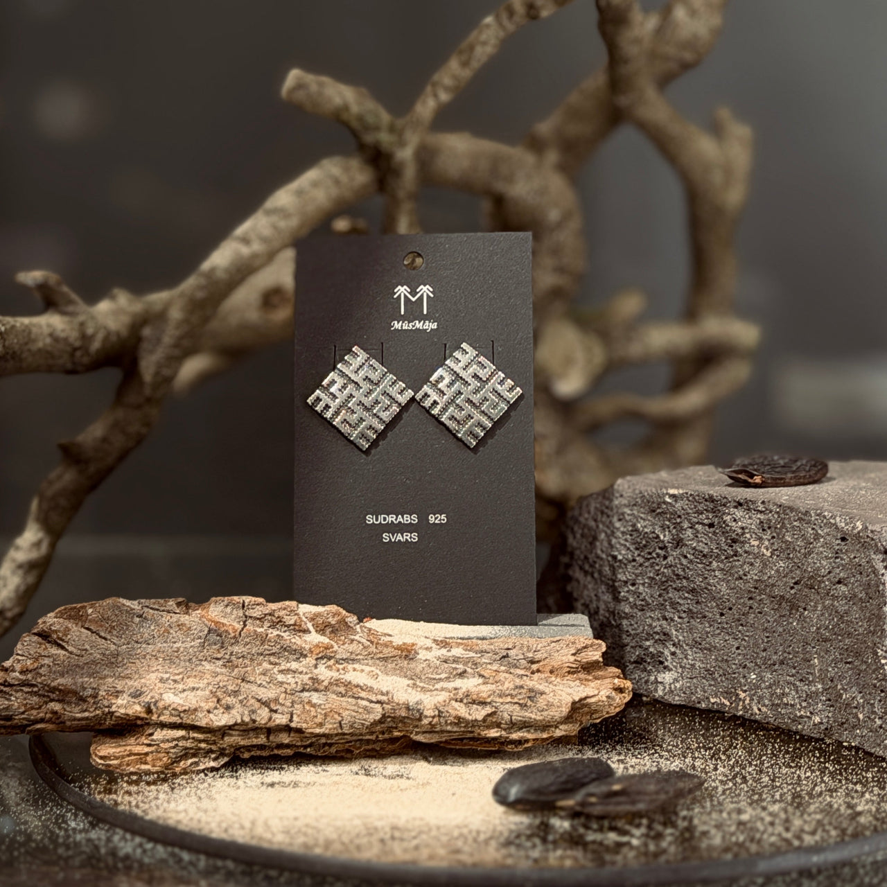 Sudraba auskari PĒRKONKRUSTS