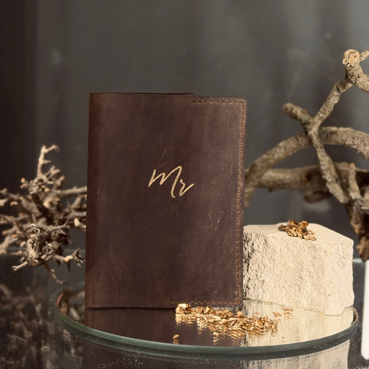 Ādas pases vāki Mrs. & Ms