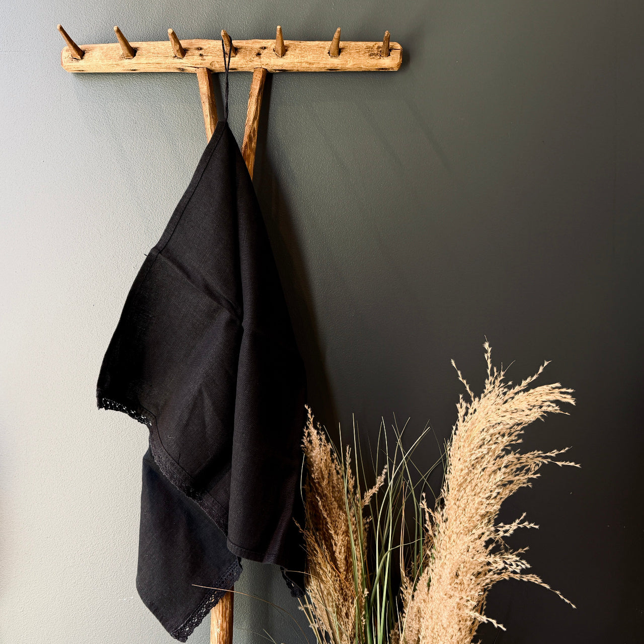 Virtuves lina dvielis NAKTS