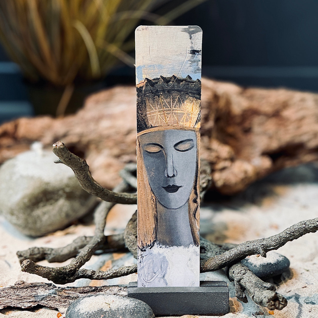 Grāmatzīmes DIEVĪBAS un LATVIEŠU SPĒKA ZĪMES