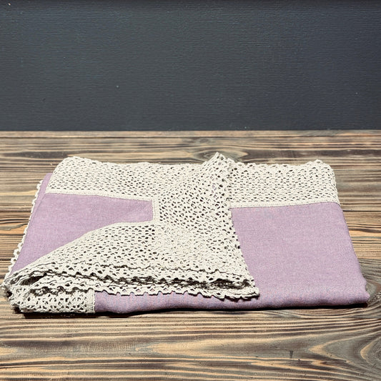 Lina galdauts CERIŅI ar šūnas mežģīni