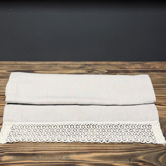 Lina galda celiņš "MIGLA" ar šūnas mežģīni