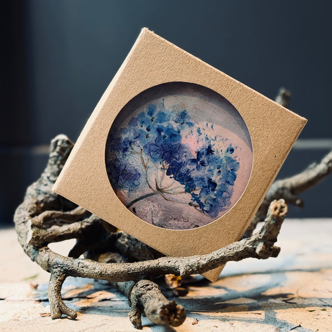 Glāzes un krūzes paliktnis ZIEDĒŠANAS PRIEKS