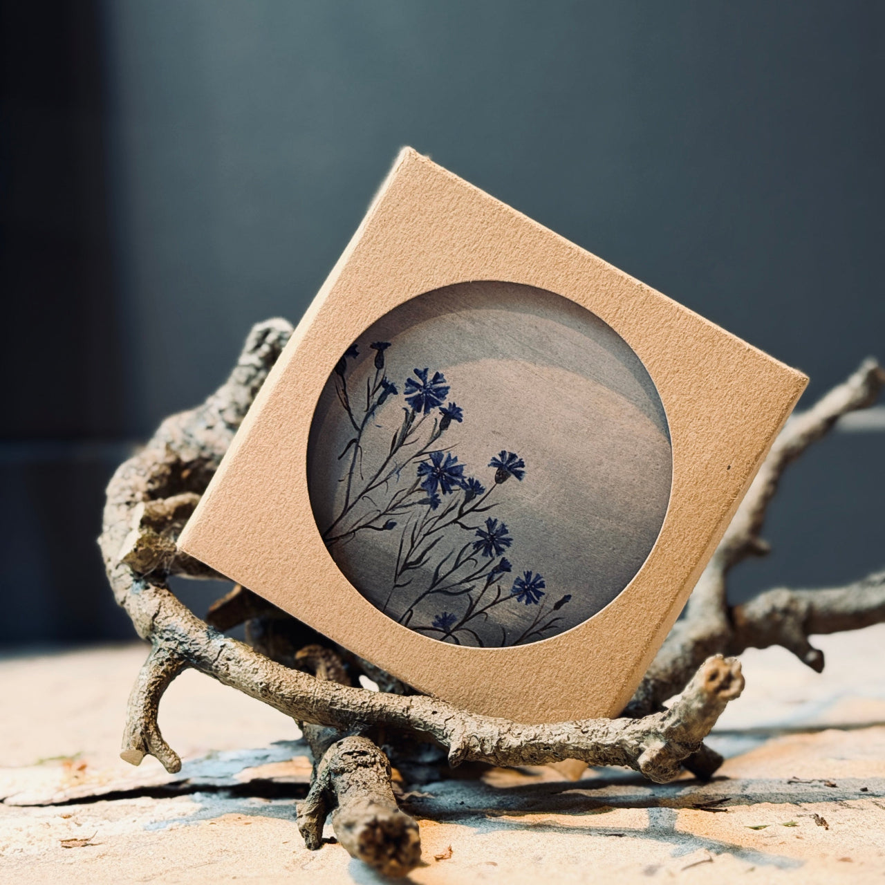 Glāzes un krūzes paliktnis ZIEDĒŠANAS PRIEKS