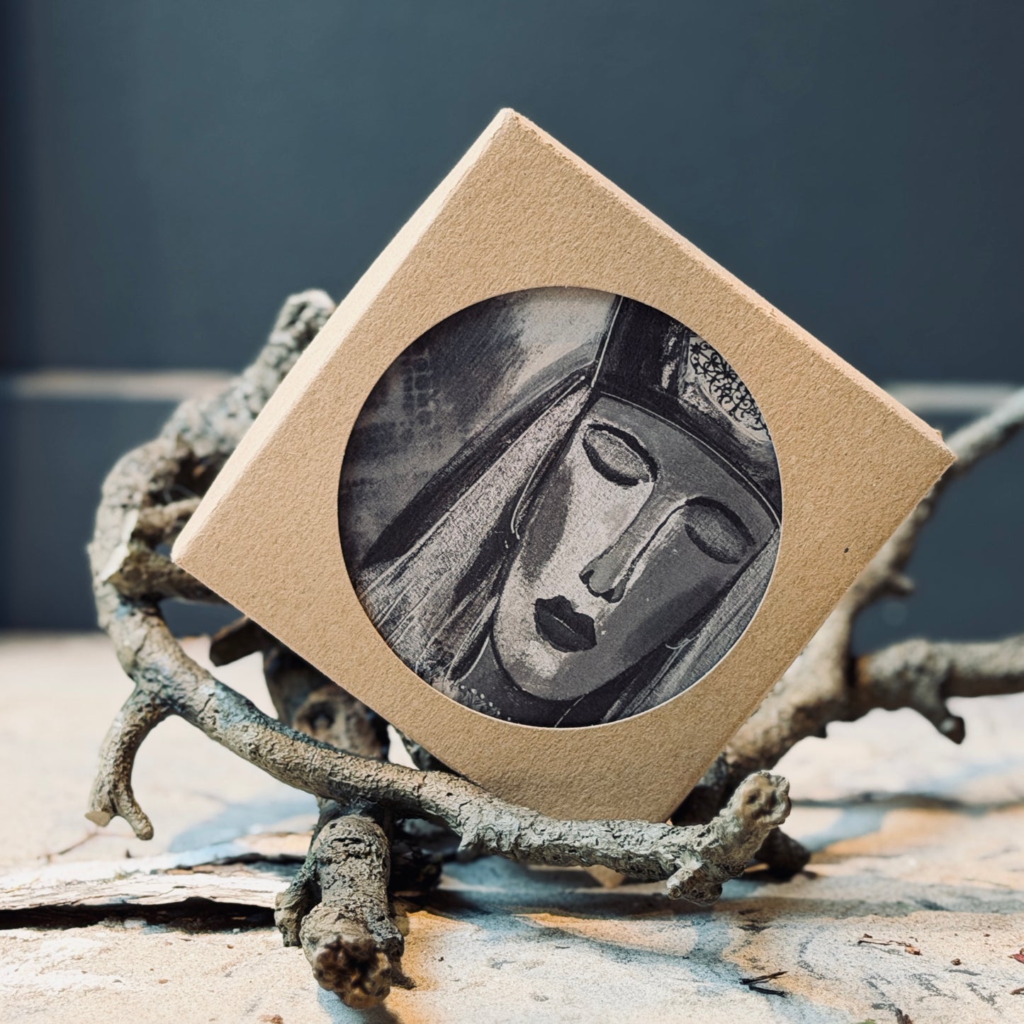 Glāzes un krūzes paliktnis LATVIEŠU DIEVĪBAS