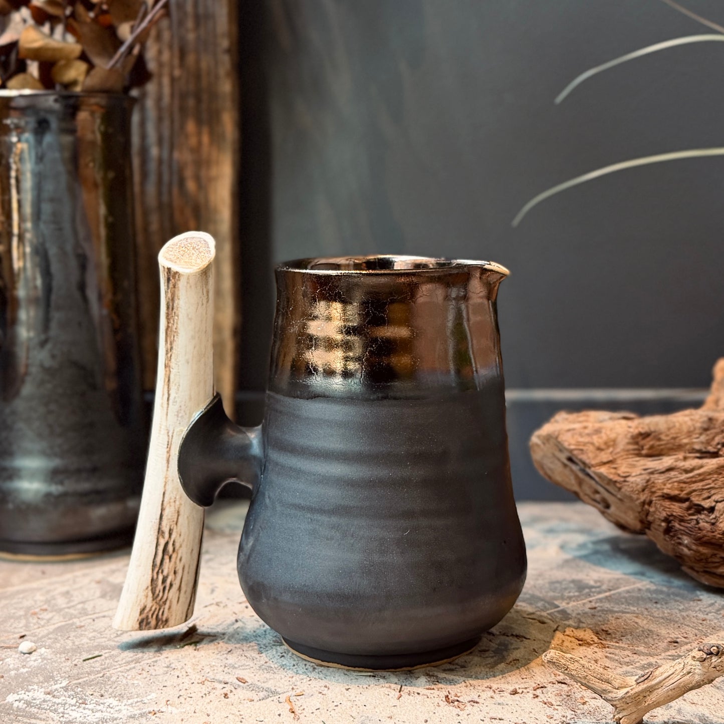 Keramikas krūkas BRONZA ar brieža ragu