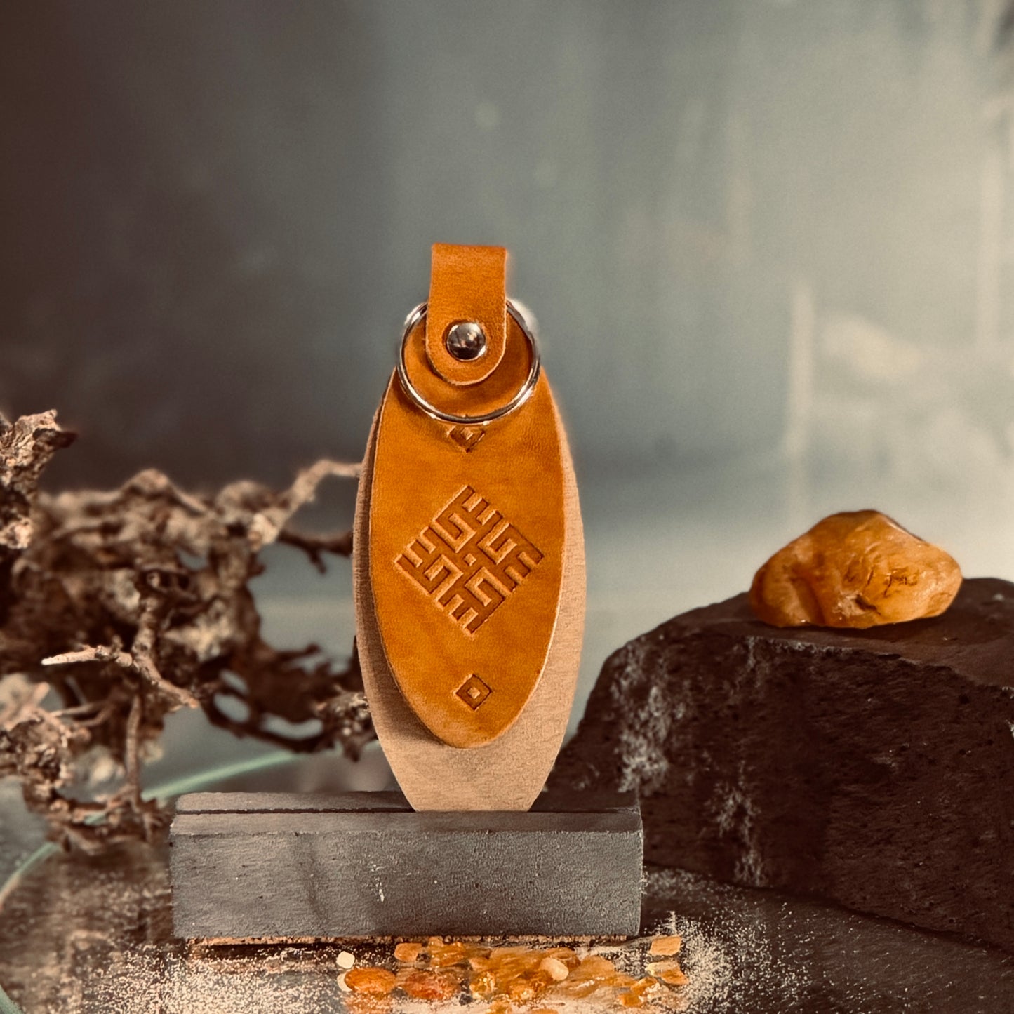 Ādas atslēgu piekariņi UGUNSKRUSTS