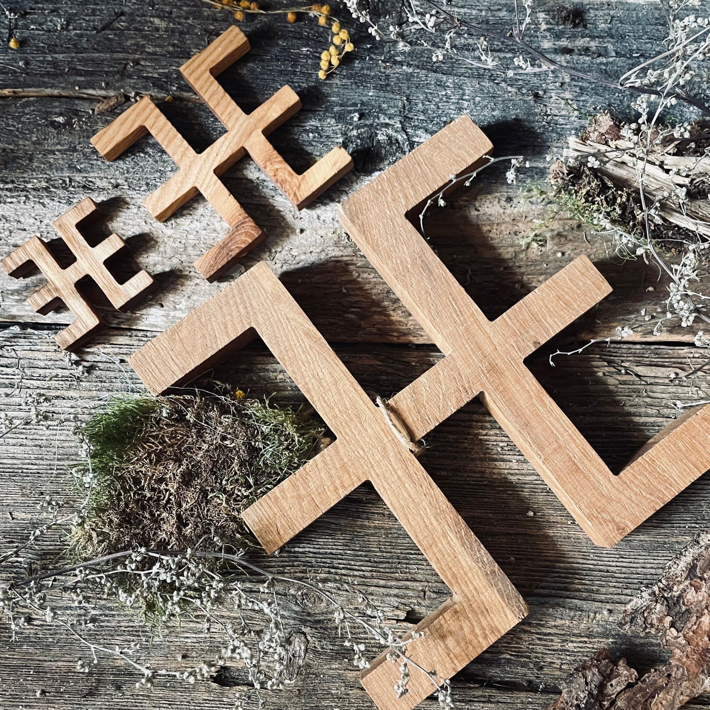 Latviešu spēka koka zīme ŪSIŅŠ