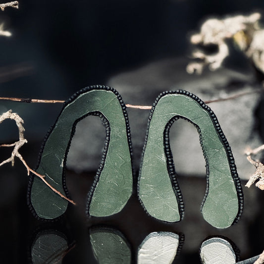 Auksari ZAĻAIS PAKAVS